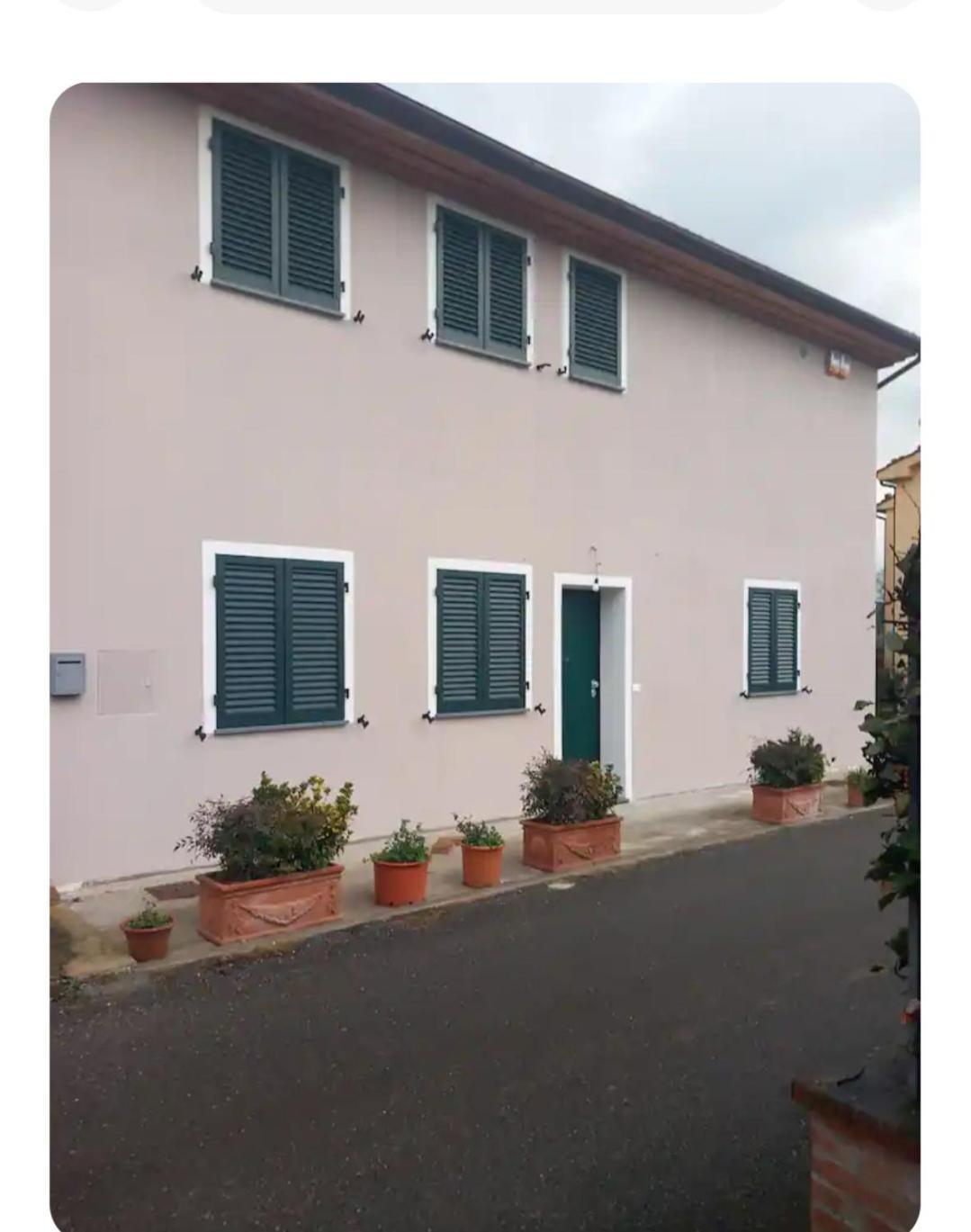 La Casa Di Tina Lägenhet Altopascio Exteriör bild